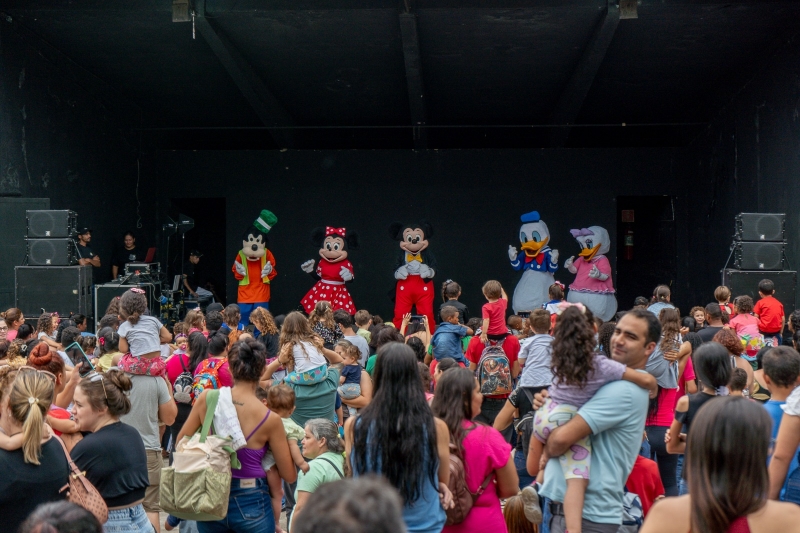 Noticia crianca-alegre-leva-alegria-e-diversao-para-milhares-de-criancas-em-sao-roque
